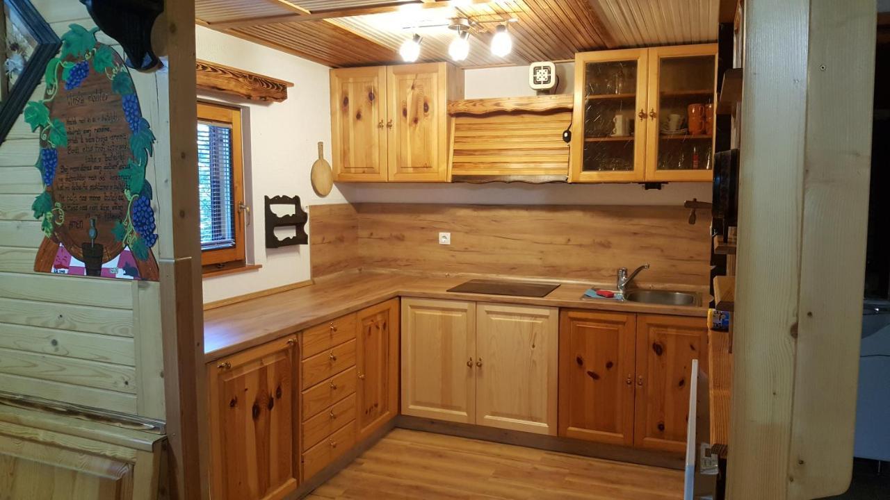 Holiday Home Prdelanca Luce Ngoại thất bức ảnh
